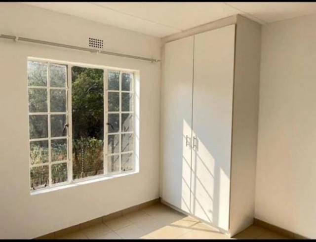 2 BEDROOM PROPERTY TO RENT IN TERENURE